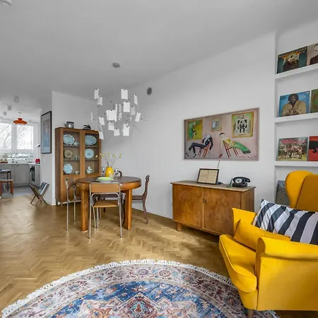 Apartment Wilcza Retro -city Center, Balcony - By Rentujemy